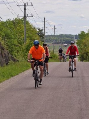 Cyclists Test Waterfront Trail Trans Canada Trail/Great Lakes Waterfront Trail: Government Road